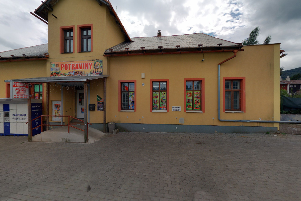 Prodejna se smíšeným zbožím foto 5