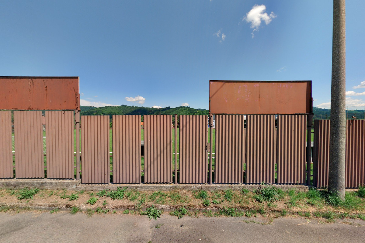 Fotbalové hřiště Sokol Hovězí foto 2