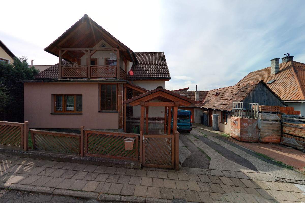 Autoopravna a pneuservis Rak foto 2