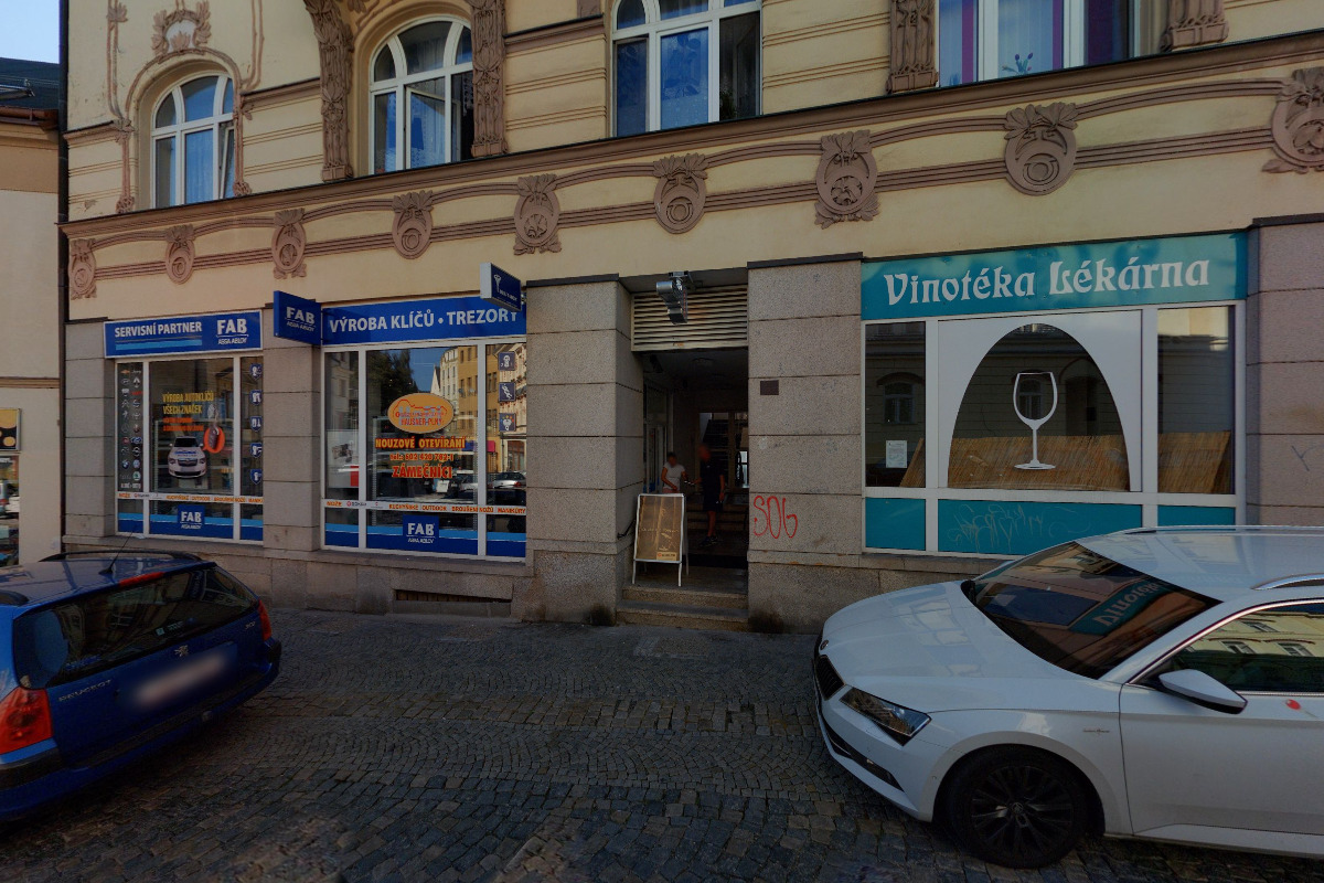 KLÍČOVÉ A TREZOROVÉ CENTRUM HAUSNER A PLNÝ foto 5