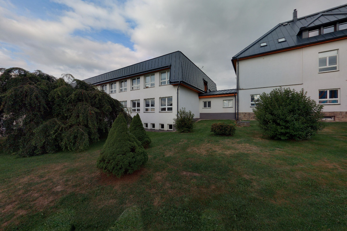 Základní škola Pěnčín 22