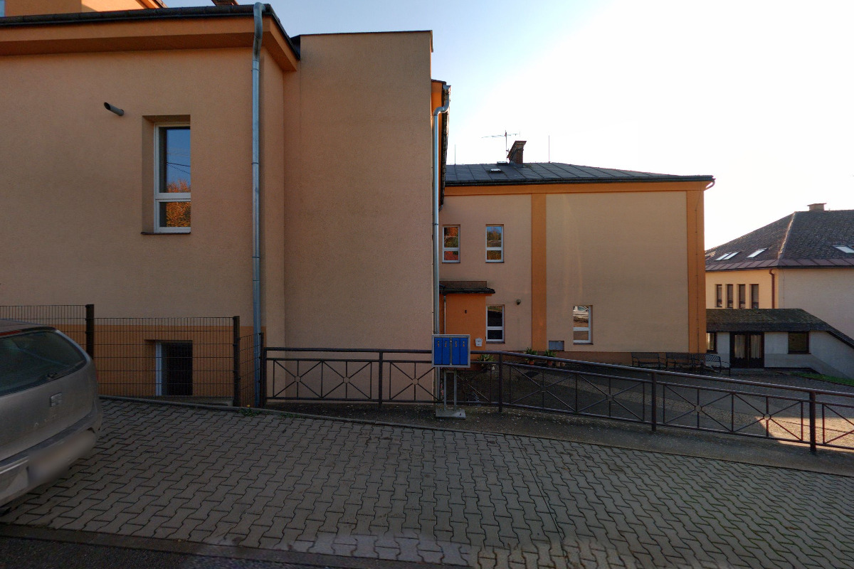 Krakonošova základní škola a mateřská škola Loukov foto 3