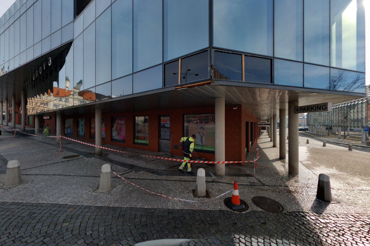 Bankomat České spořitelny foto 2