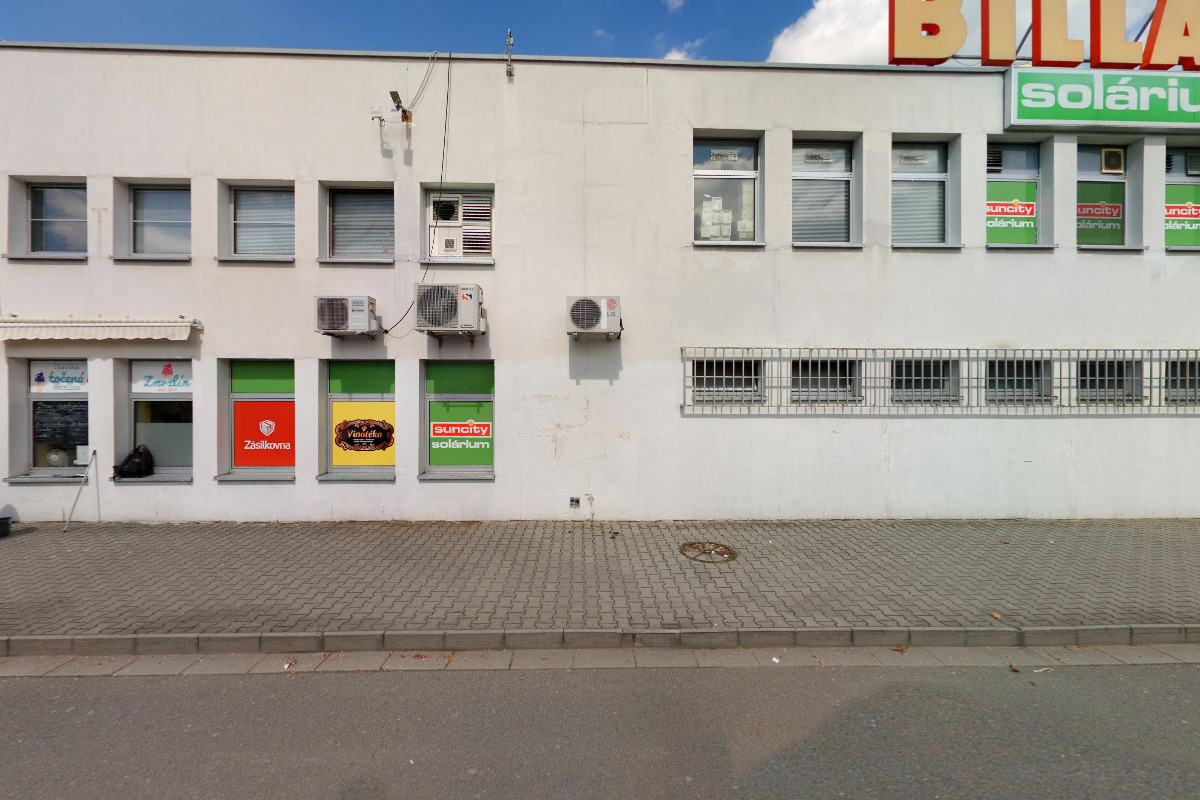 Vinotéka a videopůjčovna