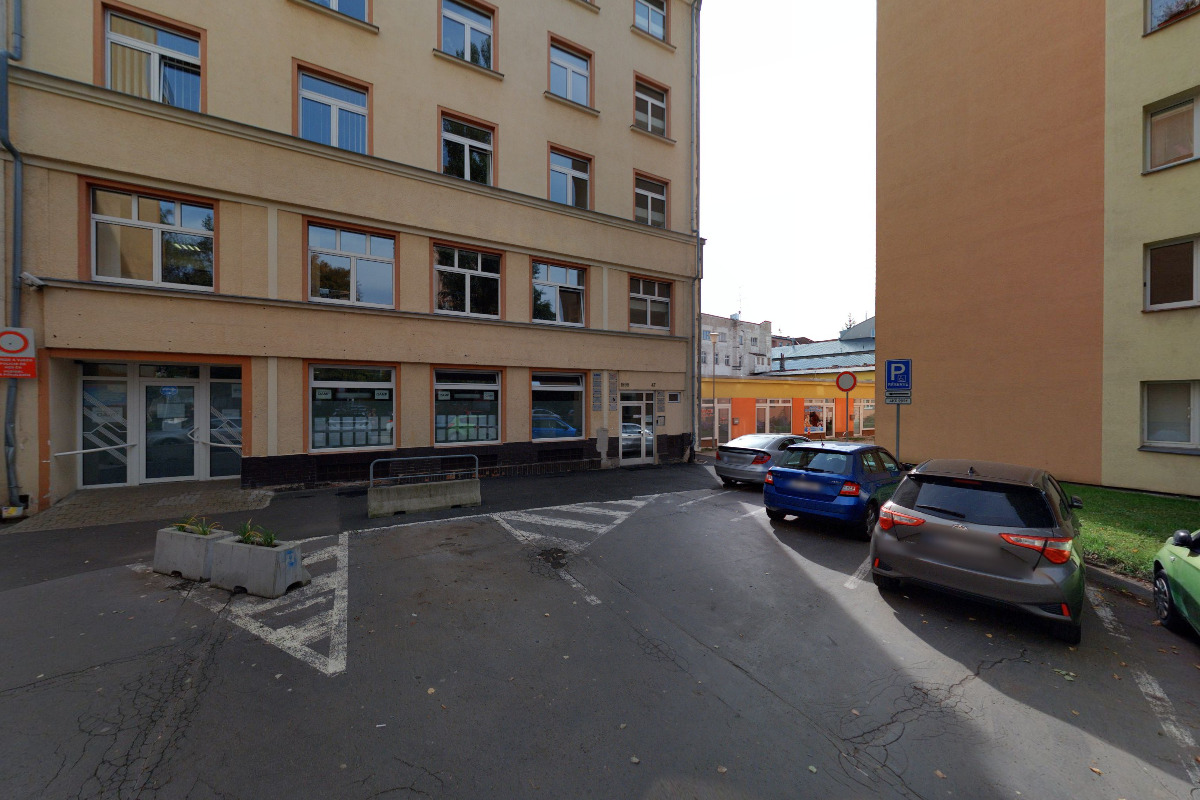 MUDr. Ivana Holzhauserová