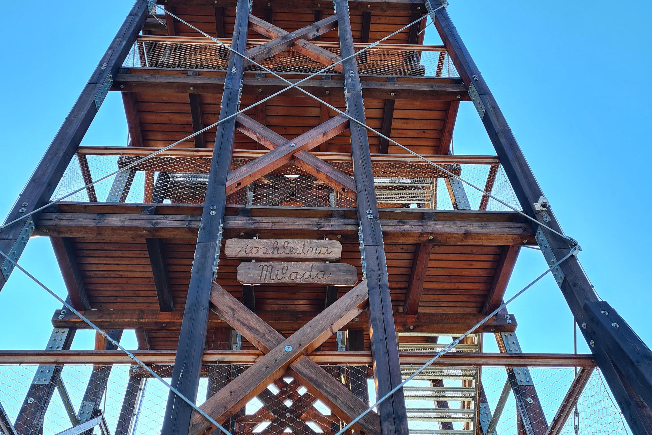 Rozhledna Milada & Naše Bistro