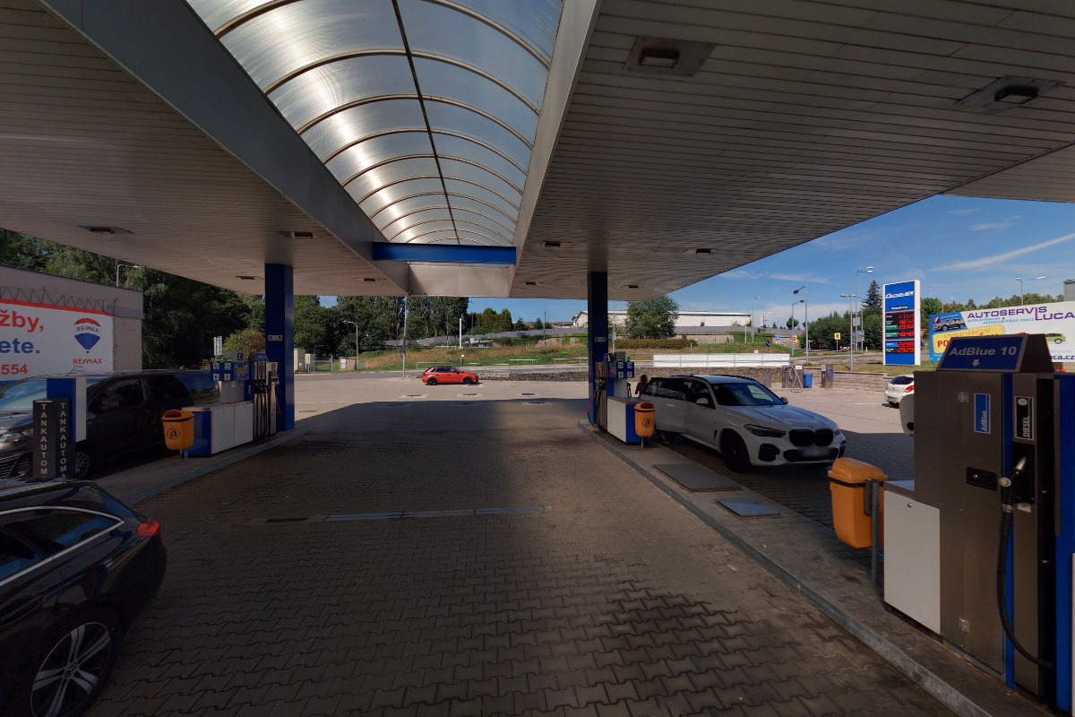 Čermák - I.E.S., s.r.o. - čerpací stanice foto 3