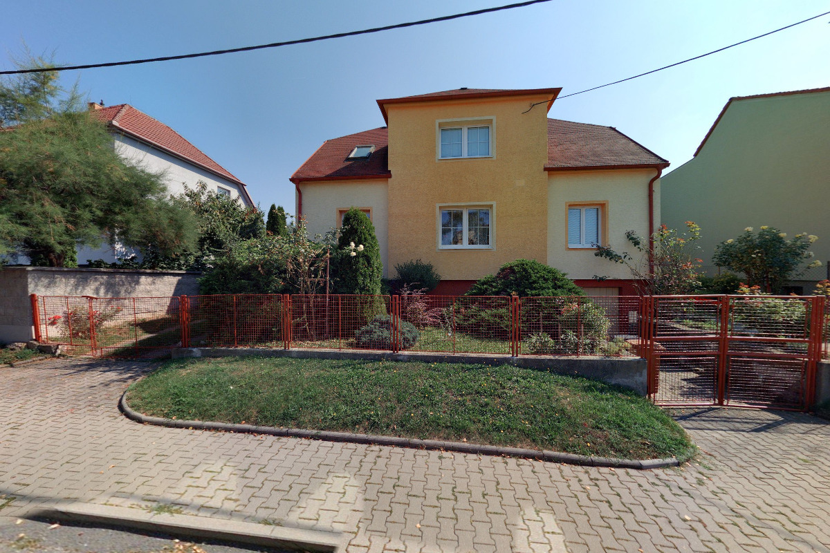 NADACE BRATŘÍ LUŽŮ, nadace