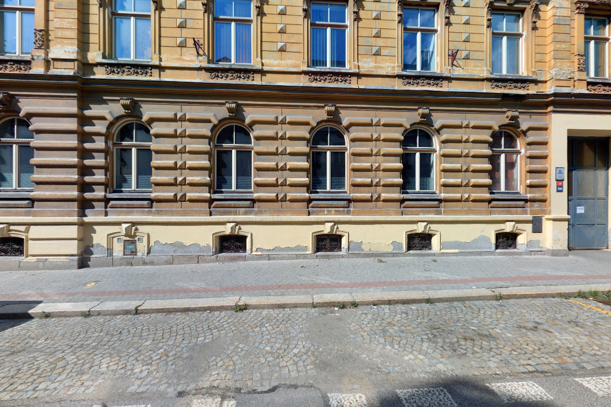 Živá poradna, Mgr. Zorka Rossmannová