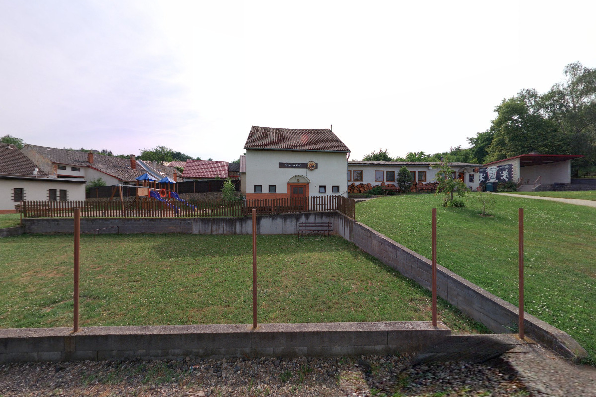 Bělovský klub u kominíka