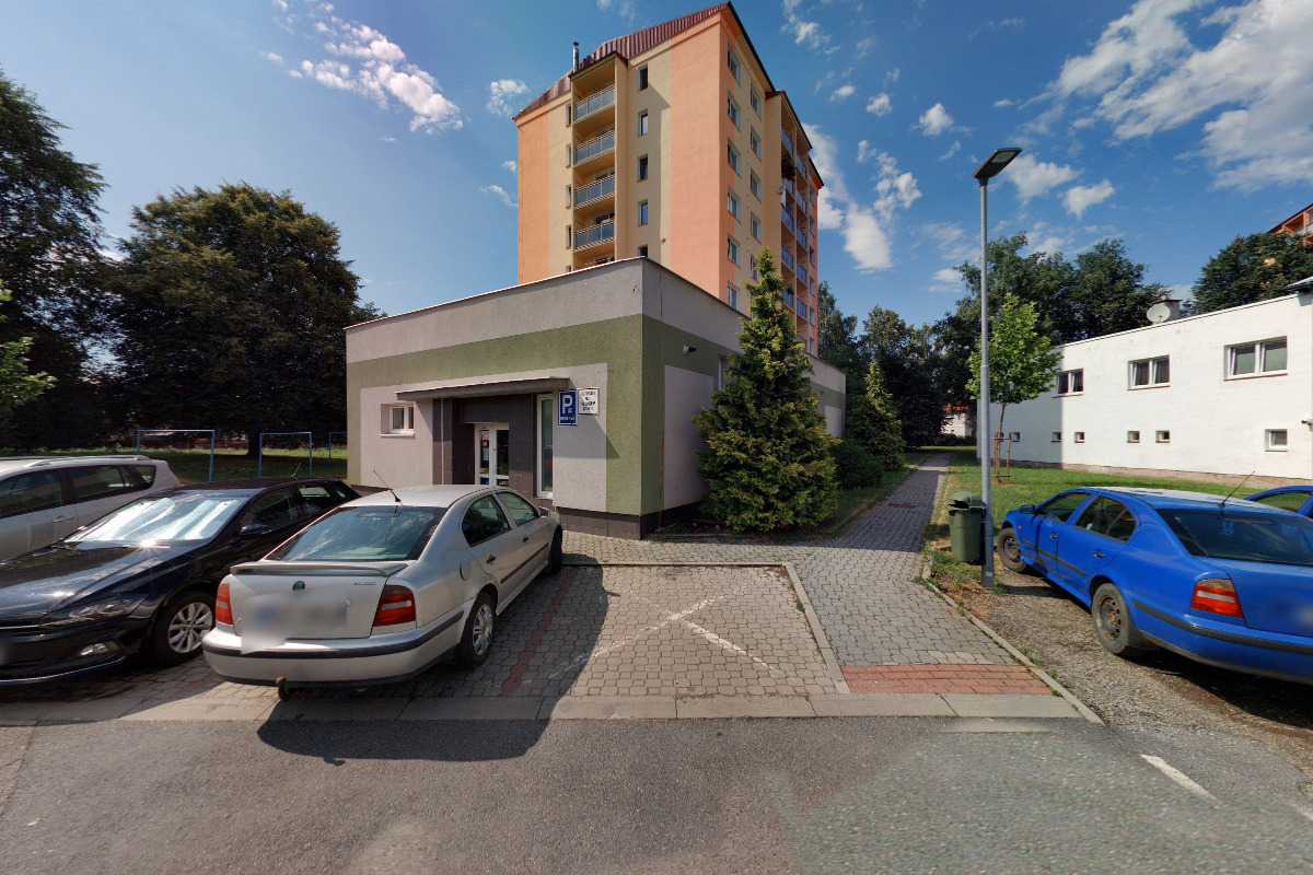 DK - ACTIVE s r.o - servis mobilních telefonů