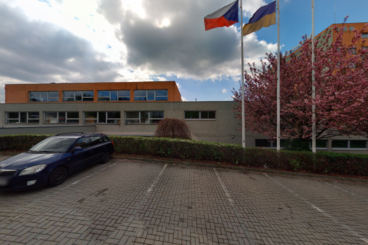 Ústav elektroniky a měření Fakulty aplikované informatiky foto 2