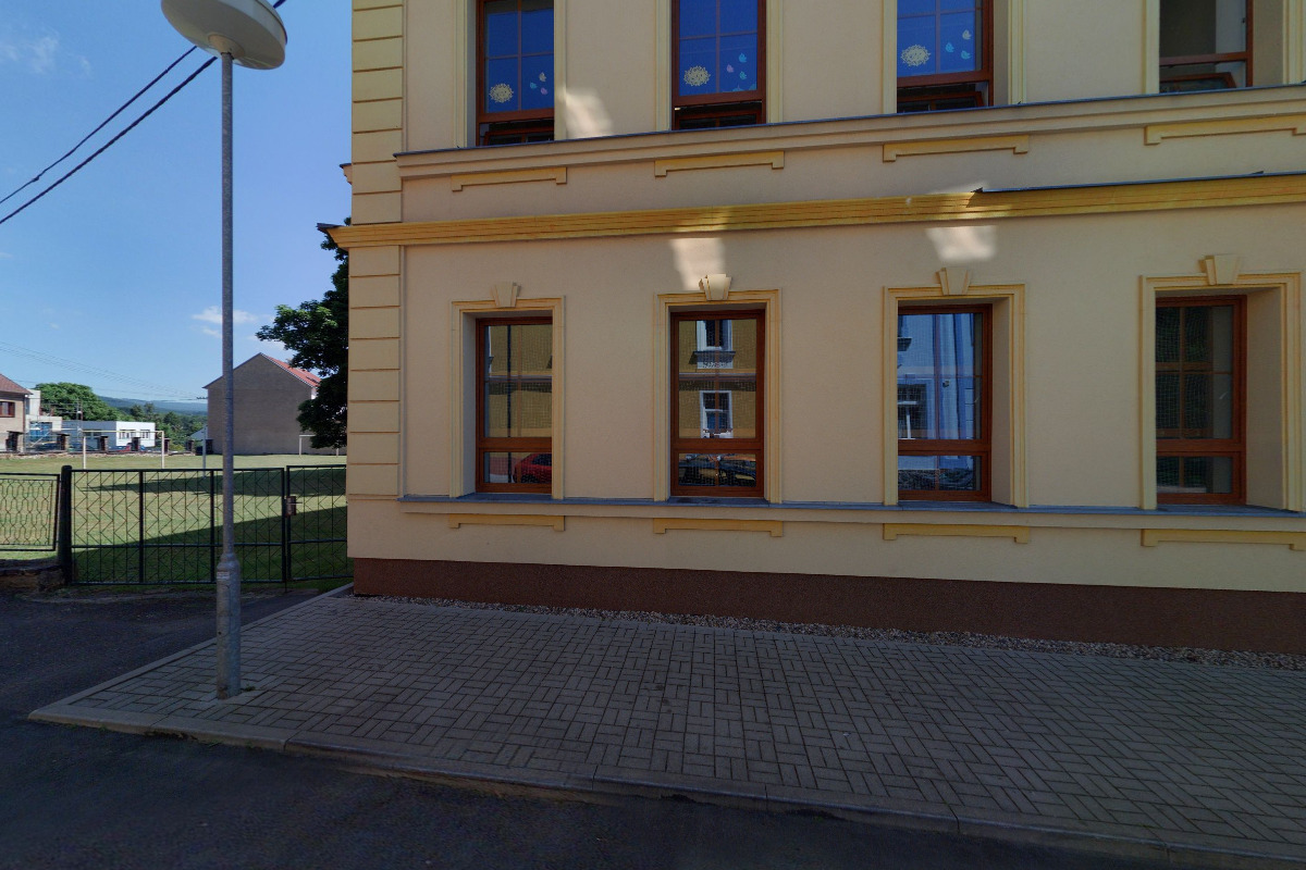 Základní škola Hrob, okres Teplice foto 3