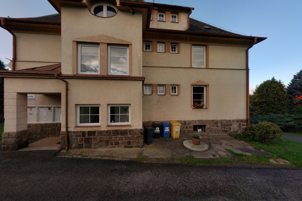 Místní knihovna Stráž nad Nisou foto 2