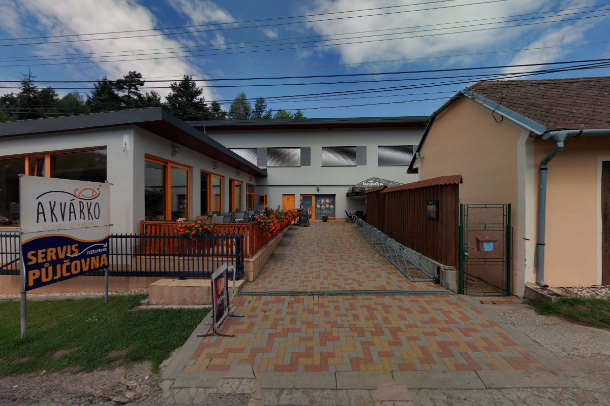 Lyžarské středisko STUPAVA - půjčovna foto 1