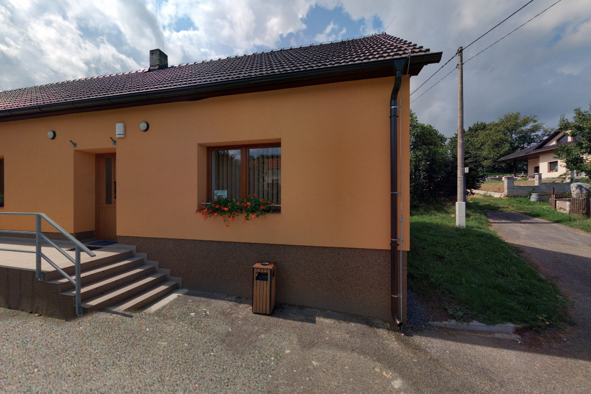 Provodovice - obecní úřad foto 2