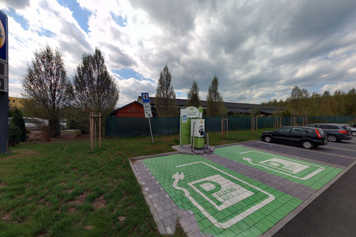 Nabíjecí stanice Lidl