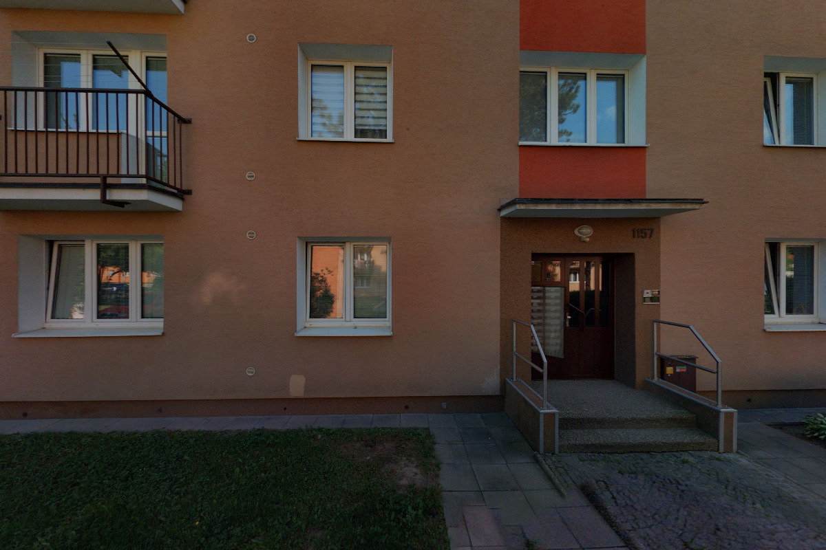 Společenství vlastníků 1157 v Rožnově p.R.