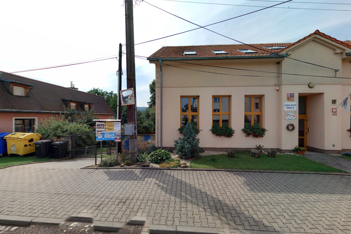 ZŠ Bystřice pod Lopeníkem foto 2