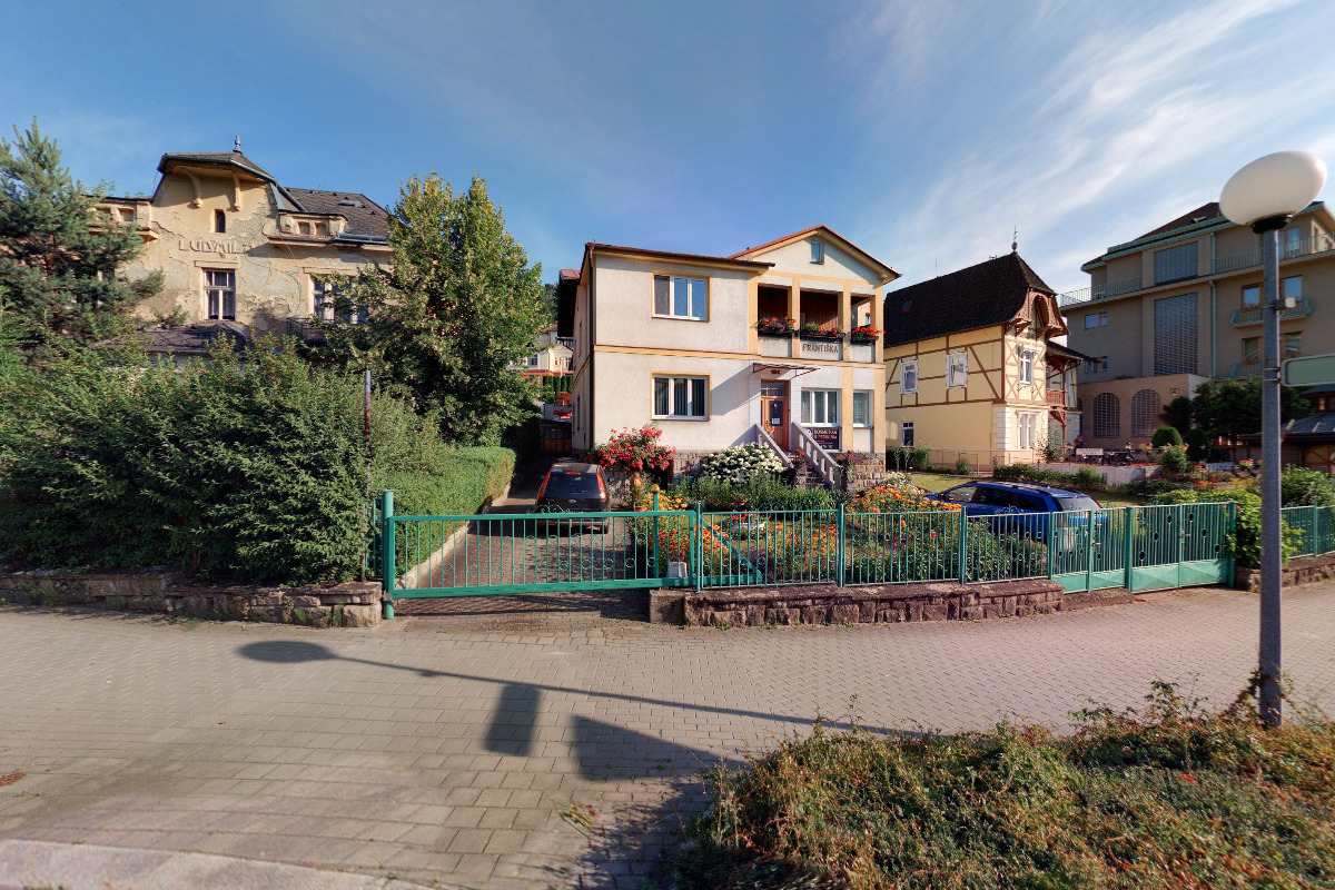 Mgr. Petra Křenková