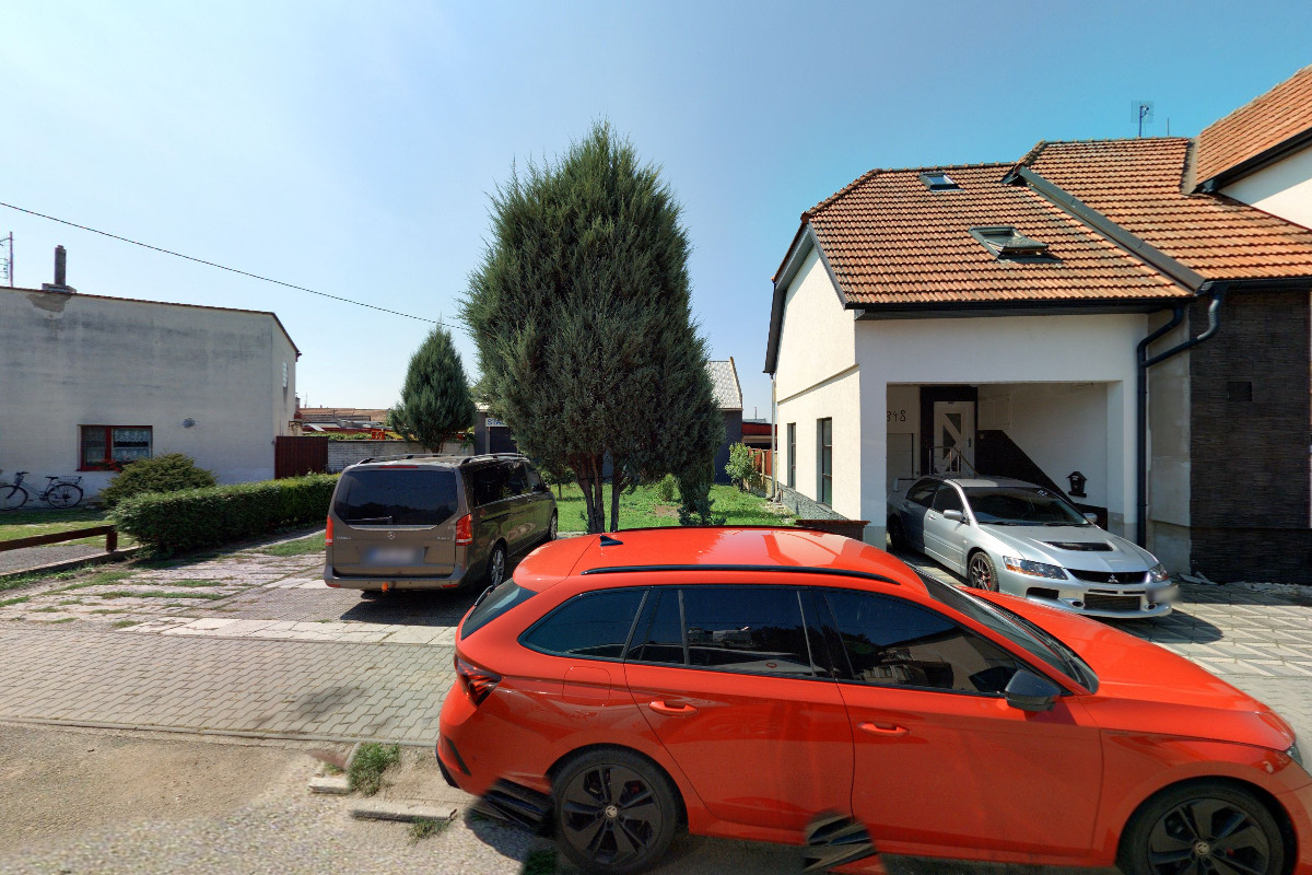 Bazar stavebního materálu Dovrtěl