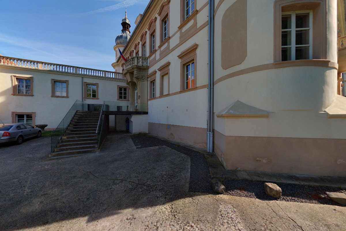 Ubytování na zámku Krásné Březno