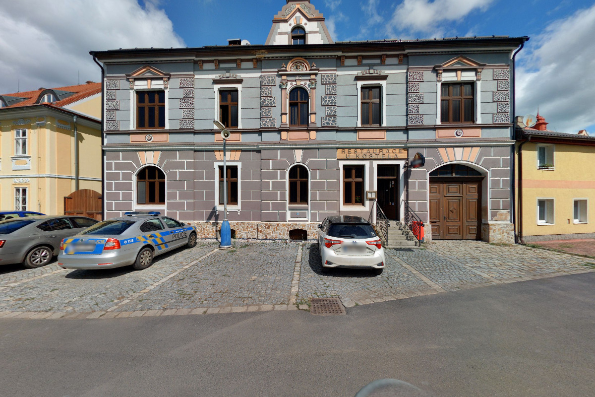 Restaurace U Kostela foto 3
