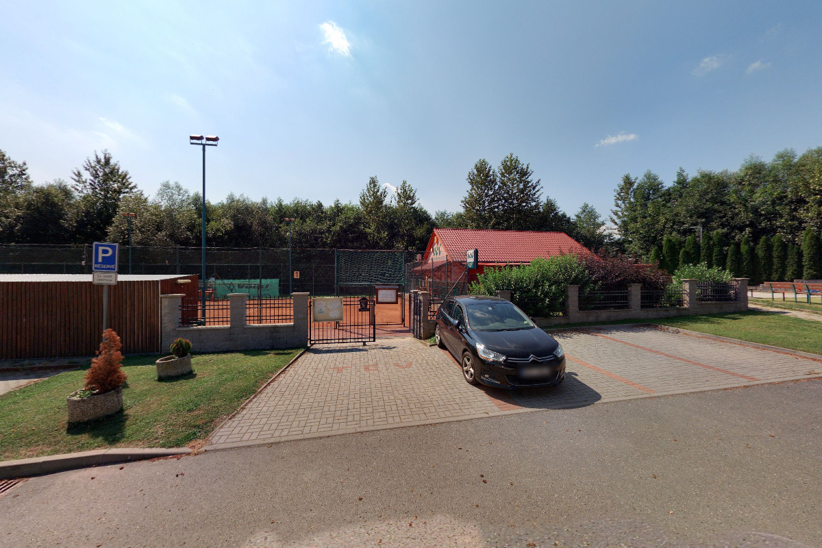 Půjčovna tenisových potřeb - Tenis centrum Vintr