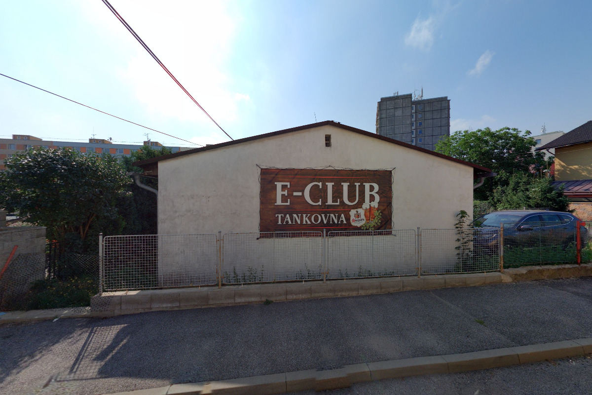 E-club