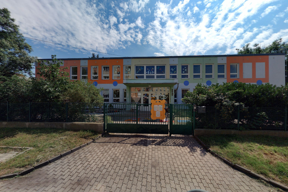 ZŠ a MŠ Litvínov, Čapkova foto 6