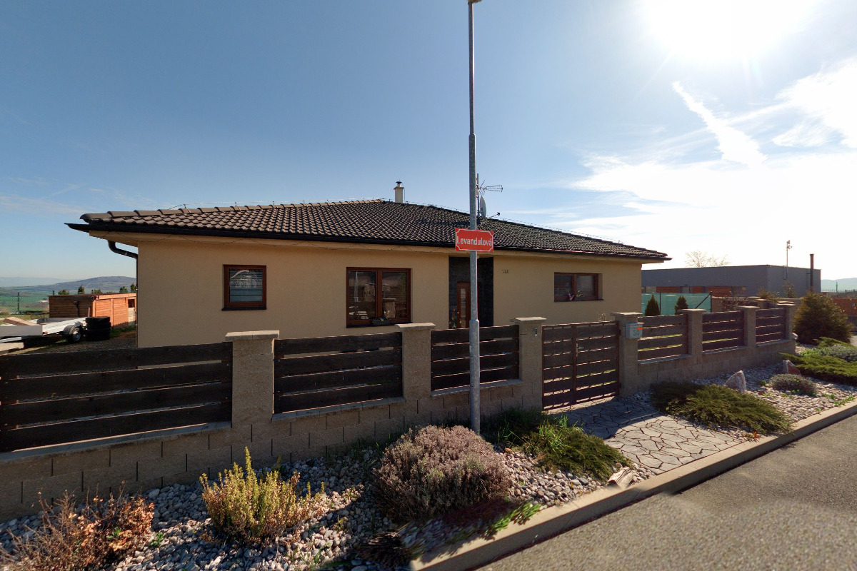 Tomáš Tomíček - Hodinový manžel