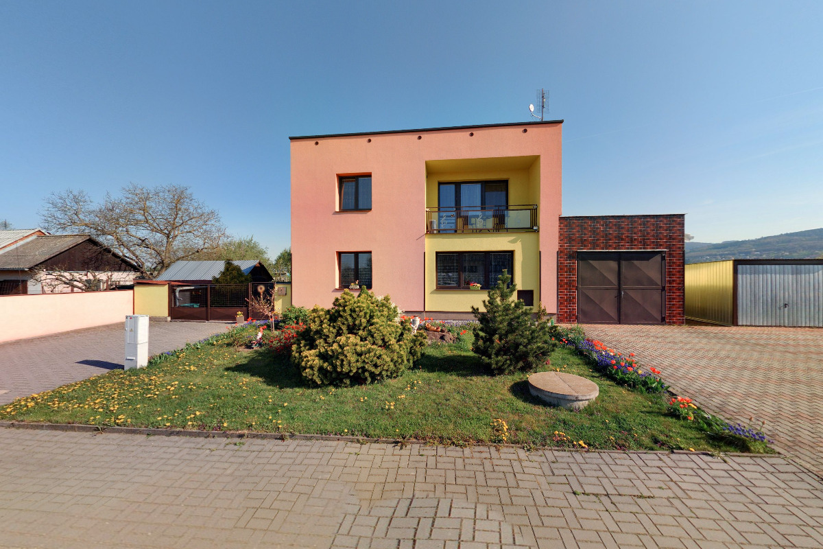 Občanské sdružení "Naproti zóny"