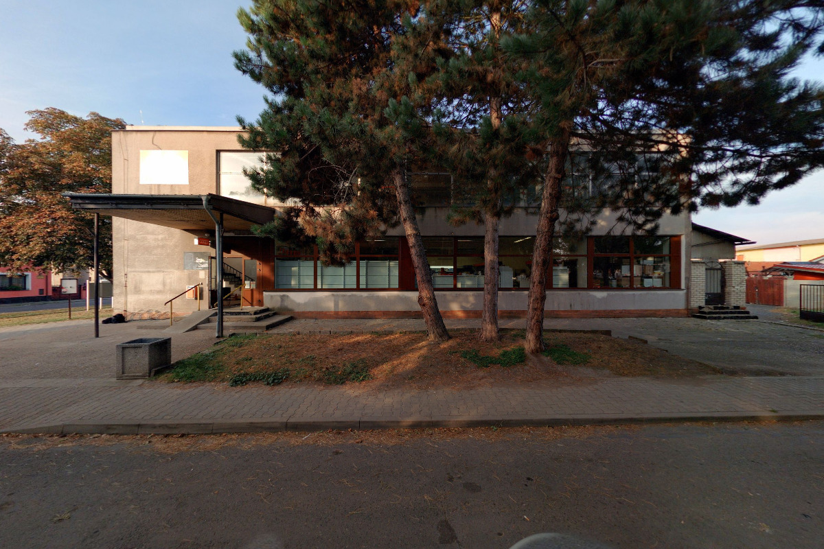 JEDNOTA, spotřební družstvo v Podbořanech - COOP foto 2