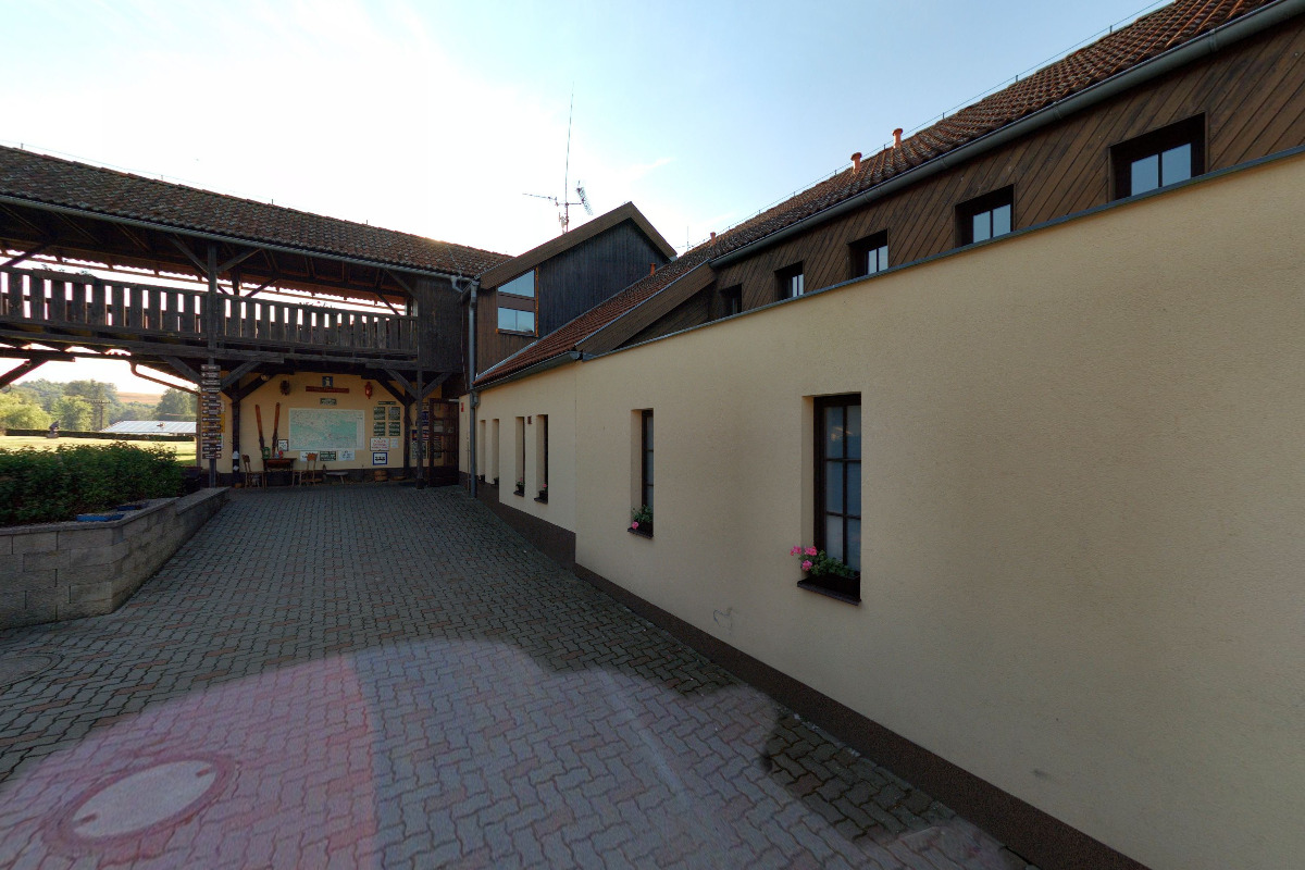 KRÁLOVSKÝ GOLF CLUB MALEVIL foto 6