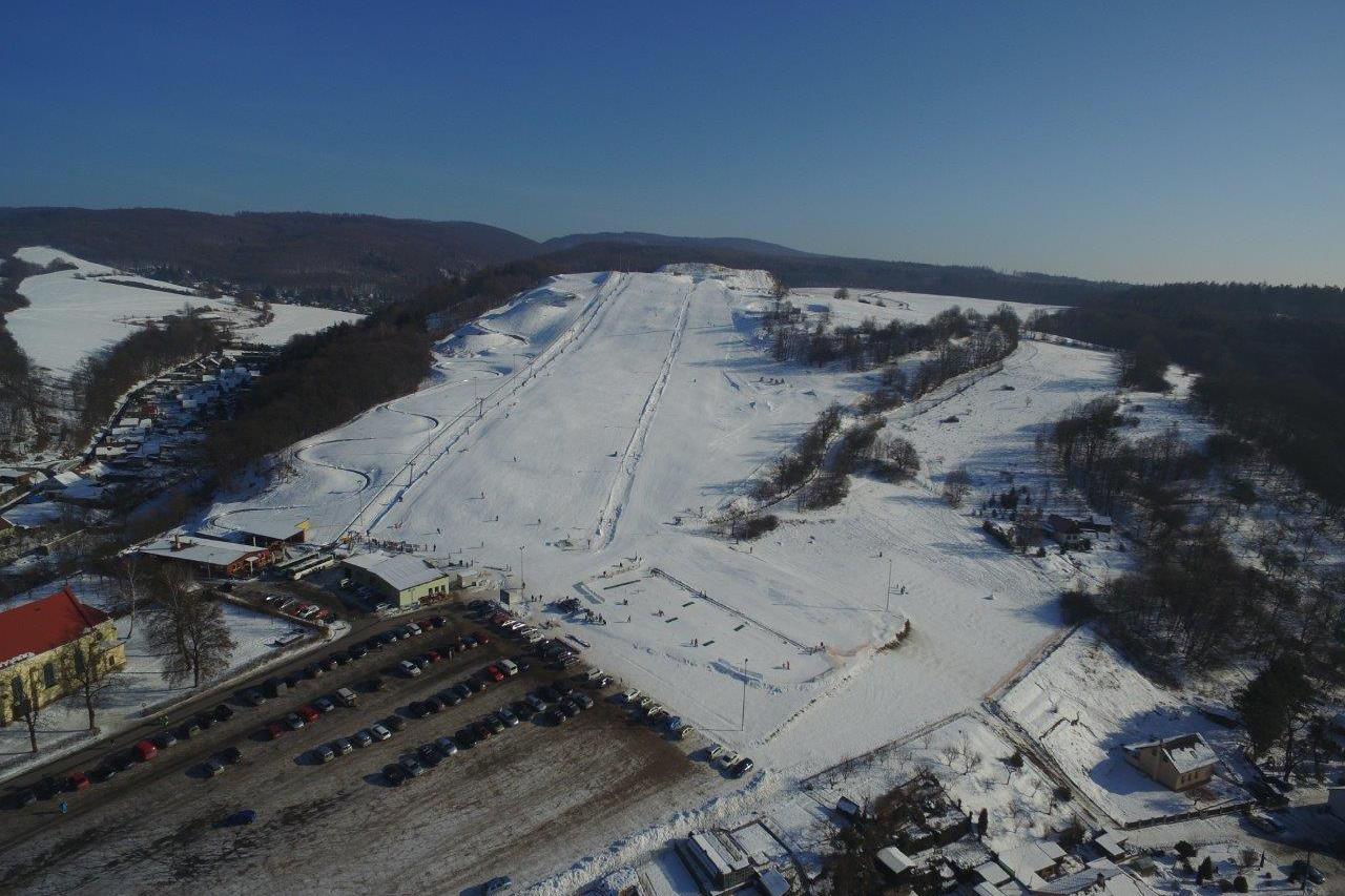SKI AREÁL HLUBOČKY, spol. s r.o.