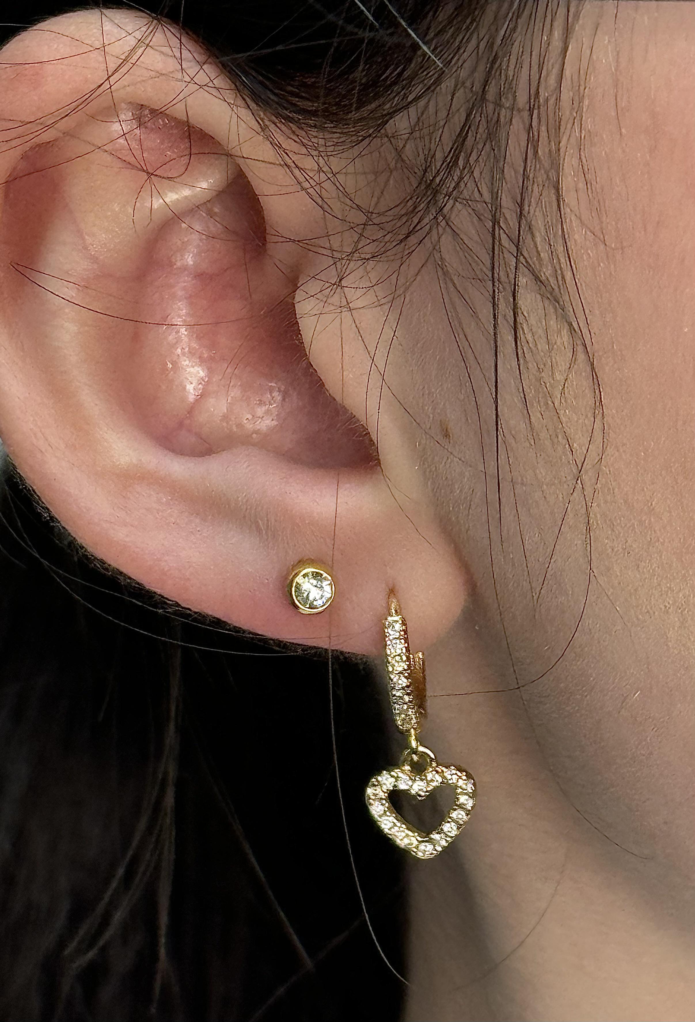 Nastřelování náušnic