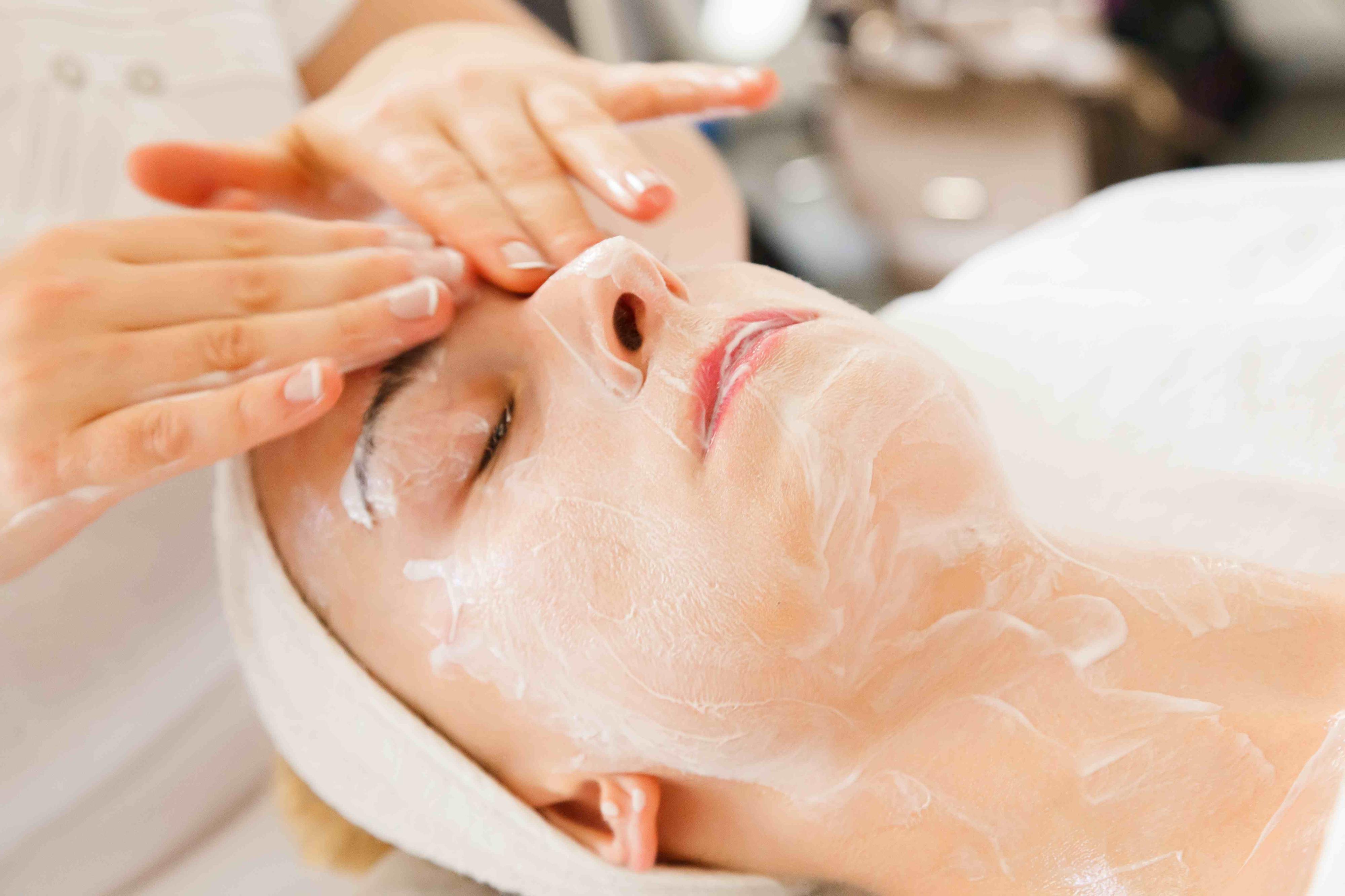 Pure Beauty by Suzi - Private Spa Clinic foto 2