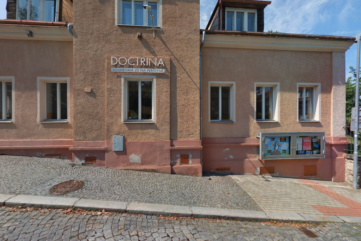 Jídelna ZŠ Doctrina