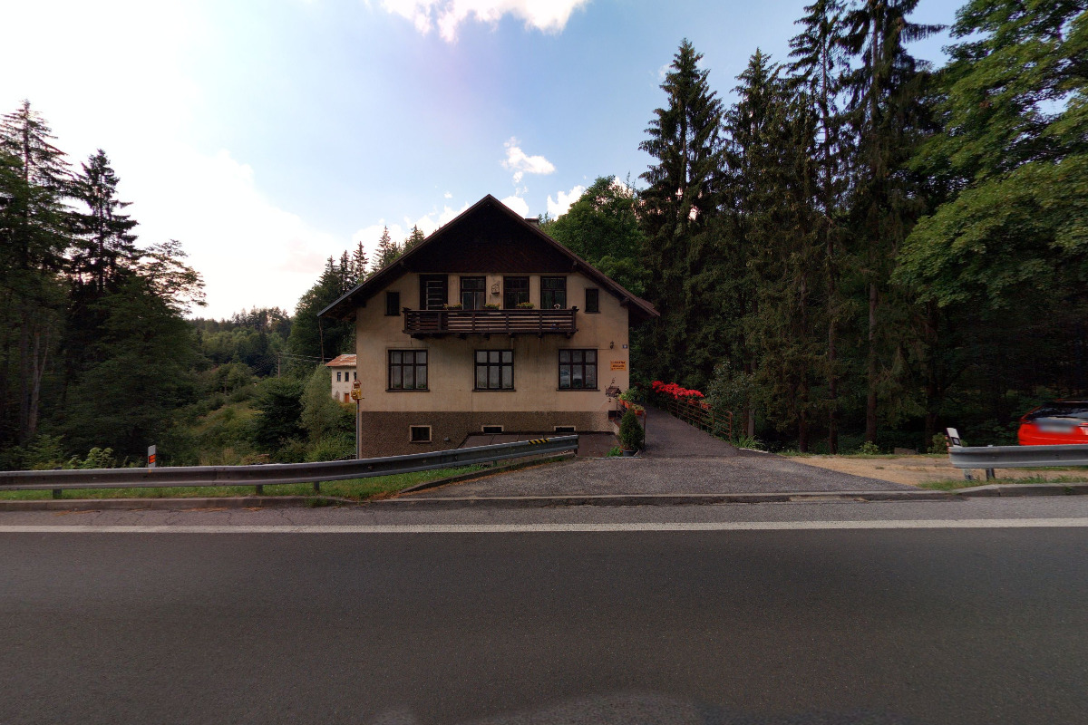 Opravna šicích strojů - Špirhanzl foto 2