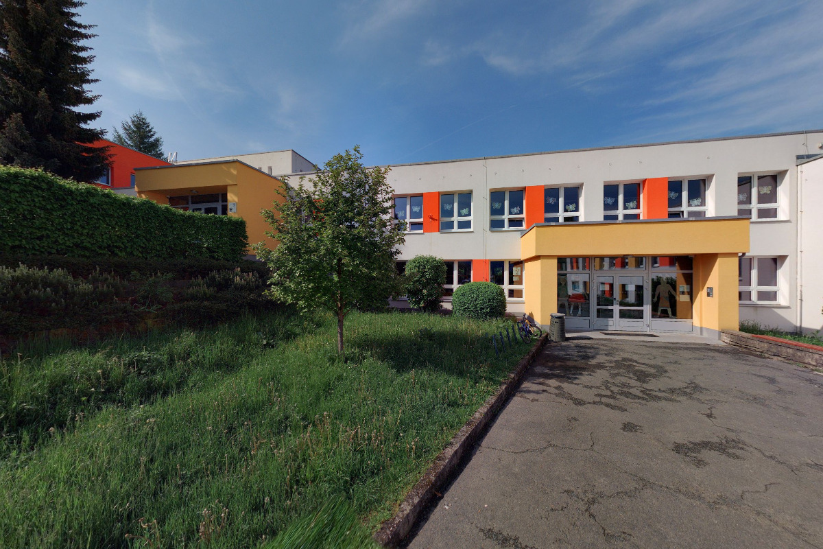 Základní škola Vsetín, Rokytnice 436