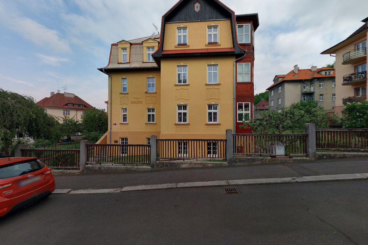 Mgr. Nikola Rovenská, advokát