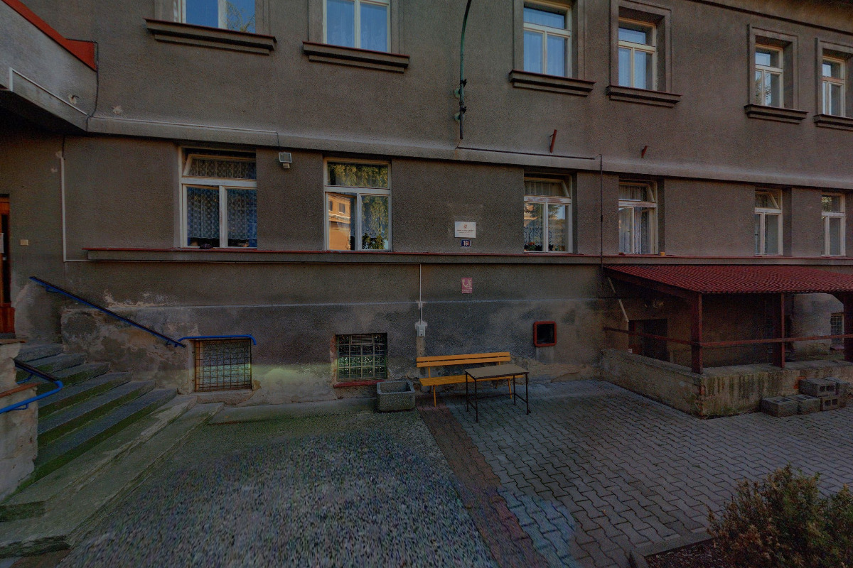 Penzion pro seniory Lom