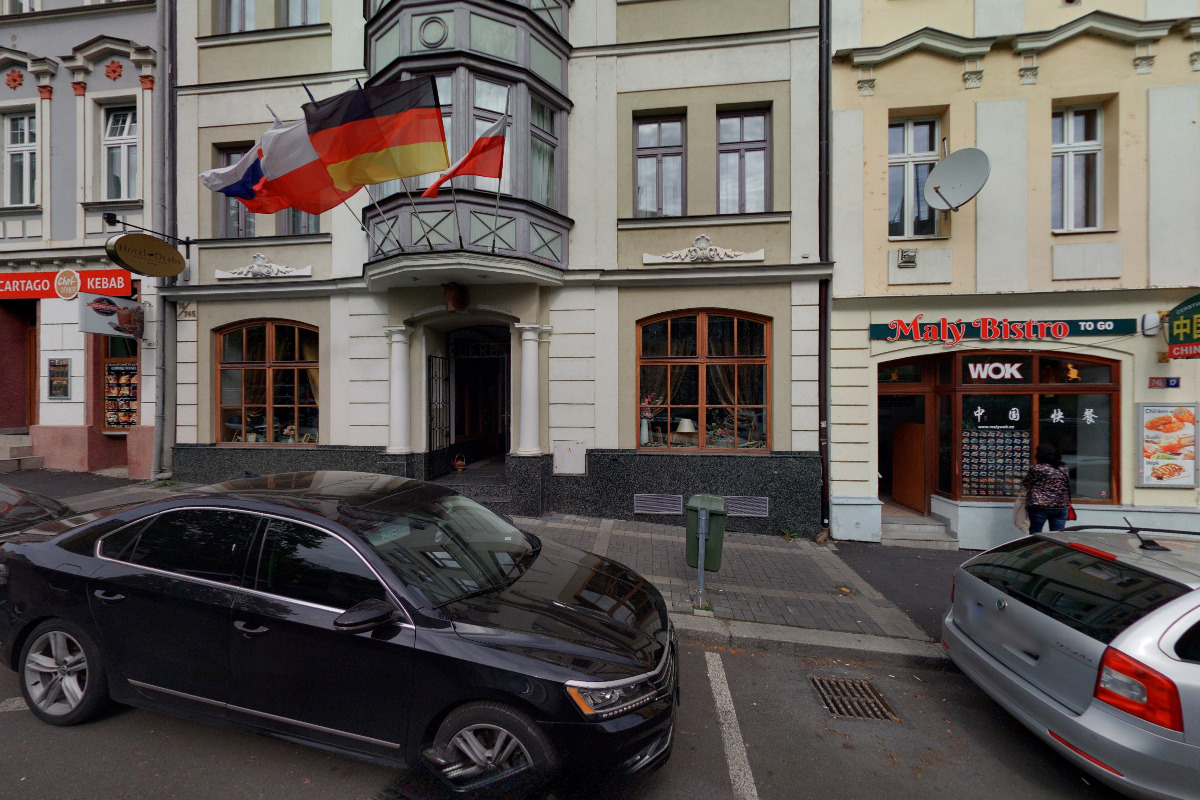 Derby Apart KVary foto 1