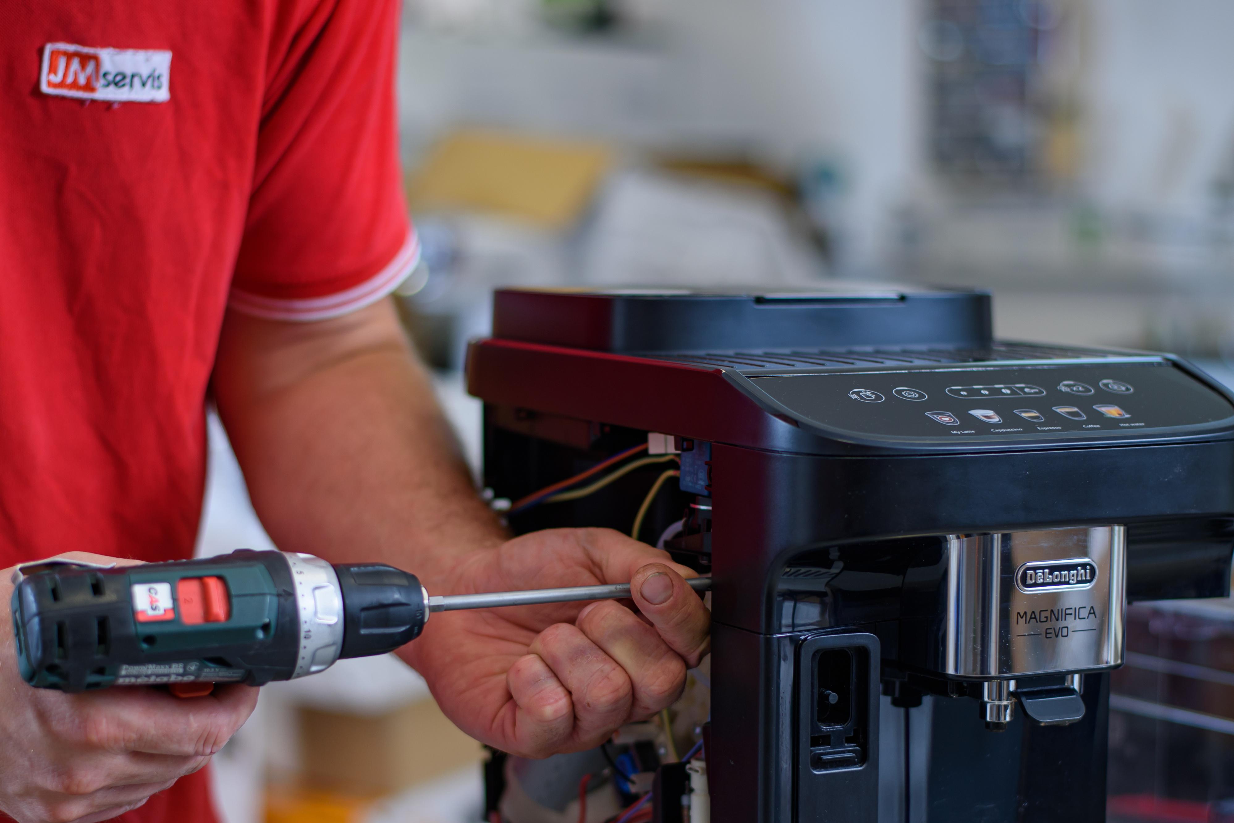 Autorizovaný servis kávovarů Delonghi