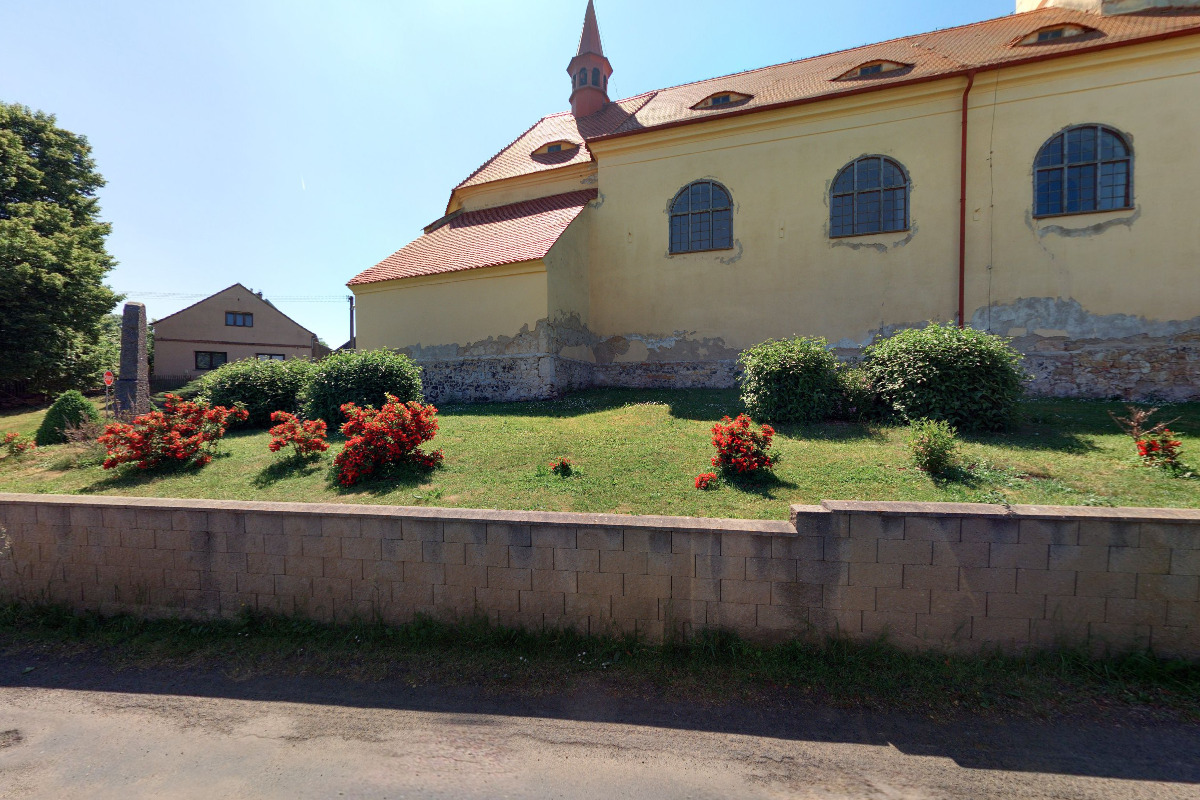 Římskokatolická farnost Měrunice