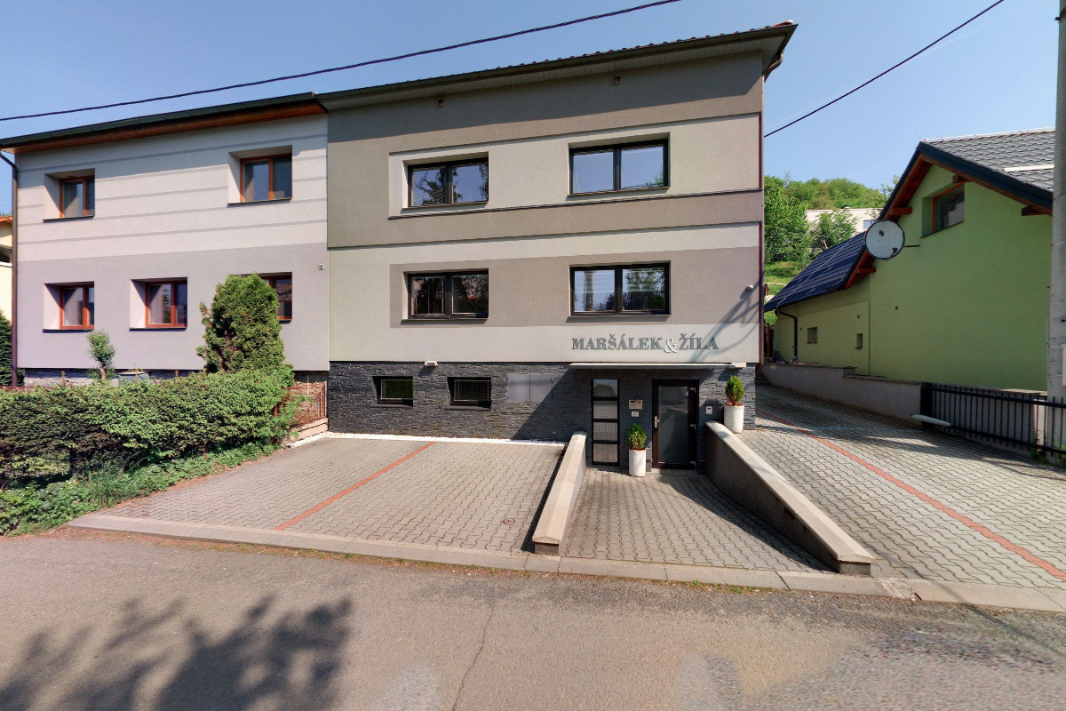 Mgr. Lucie Rázlová, advokát