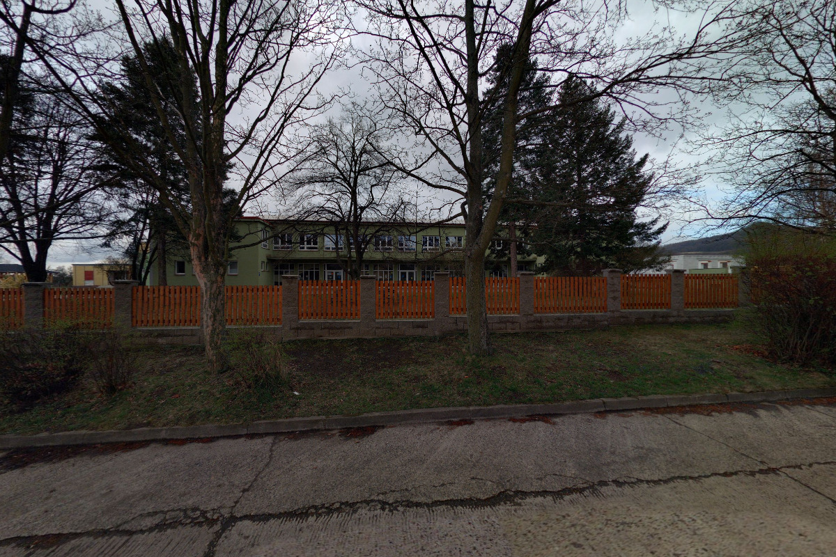 Základní škola Velemín foto 2