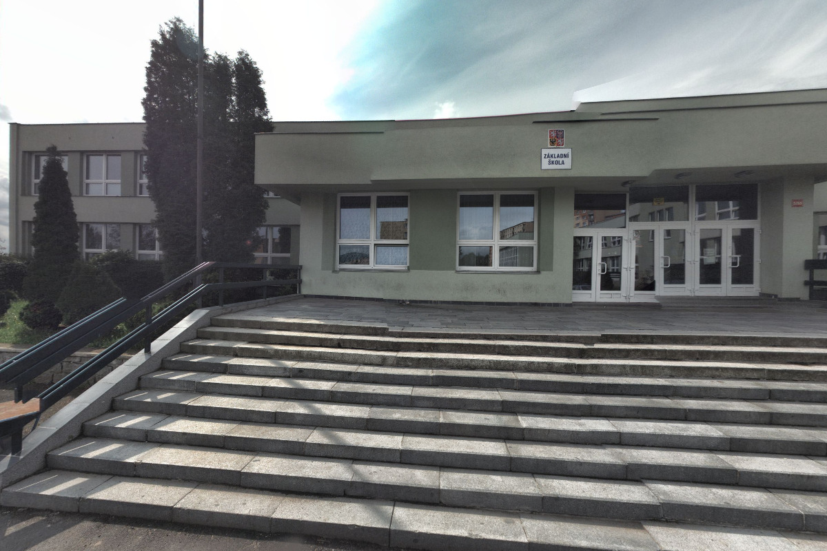 ZŠ Chomutov, Zahradní