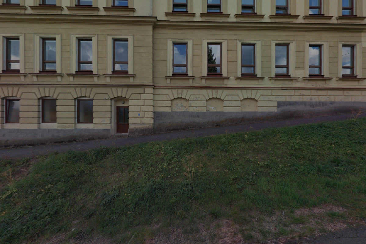 Plavecký bazén - Gymnázium Tanvald foto 3