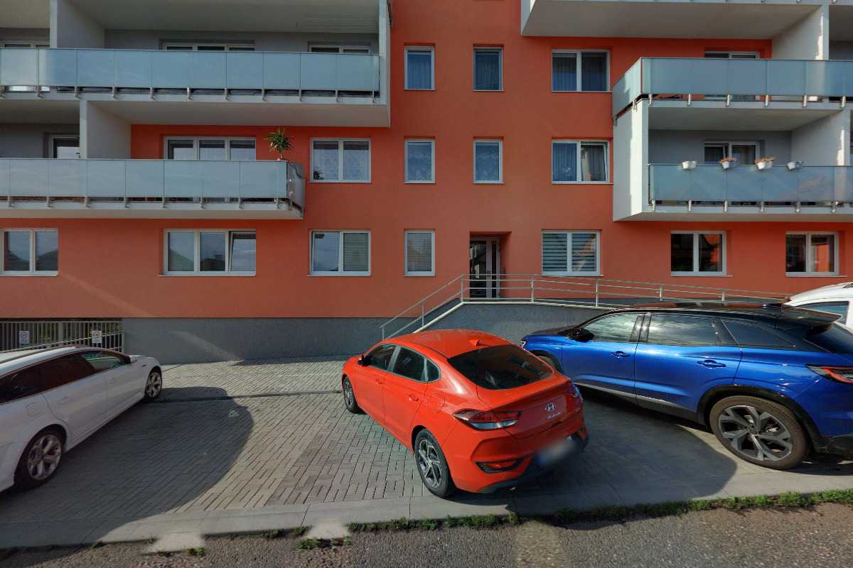 Pavel Sluka - Prodej vysokozdvižných vozíků